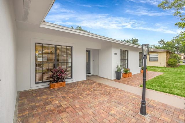 7818 CAPWOOD AVENUE, Tampa, FL 33637