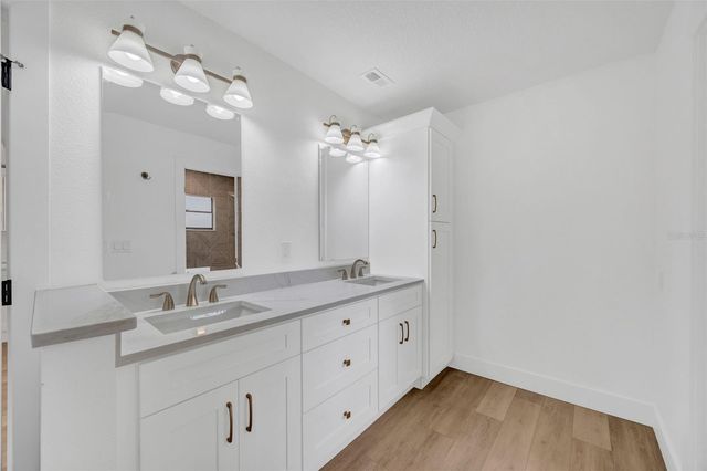 7818 CAPWOOD AVENUE, Tampa, FL 33637