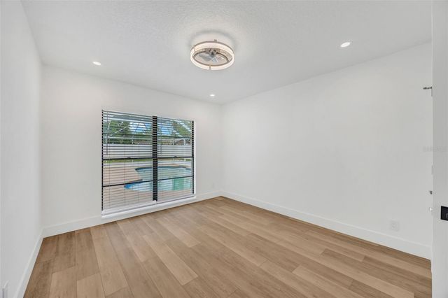 7818 CAPWOOD AVENUE, Tampa, FL 33637
