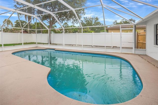 7818 CAPWOOD AVENUE, Tampa, FL 33637