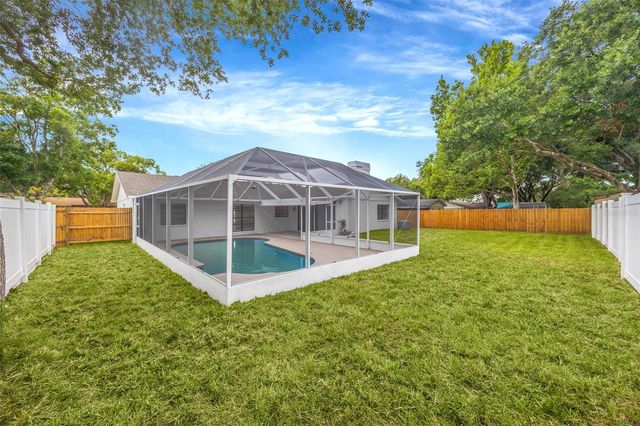 7818 CAPWOOD AVENUE, Tampa, FL 33637