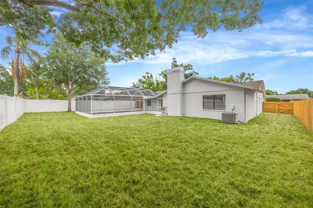 7818 CAPWOOD AVENUE, Tampa, FL 33637