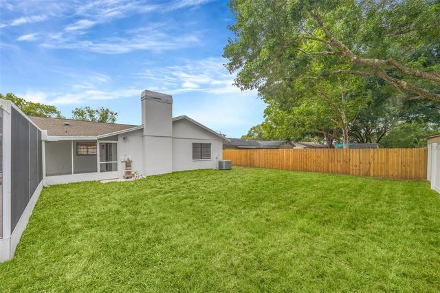 7818 CAPWOOD AVENUE, Tampa, FL 33637