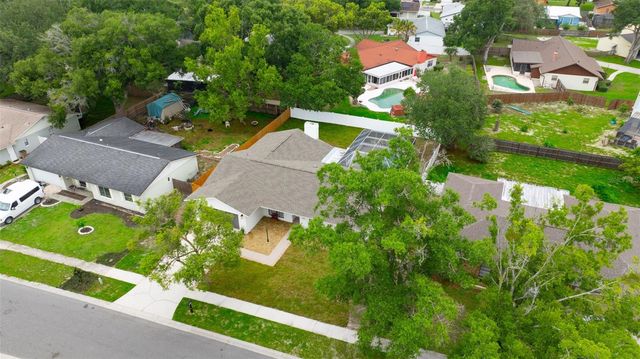 7818 CAPWOOD AVENUE, Tampa, FL 33637