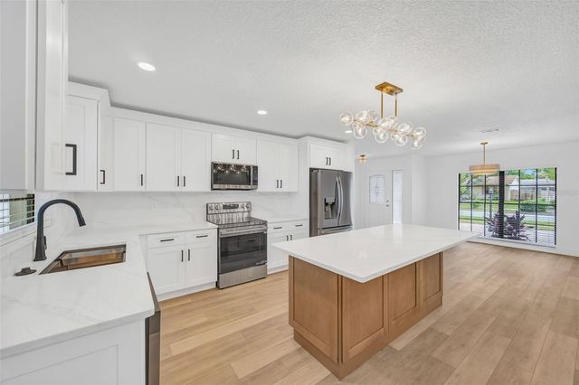 7818 CAPWOOD AVENUE, Tampa, FL 33637