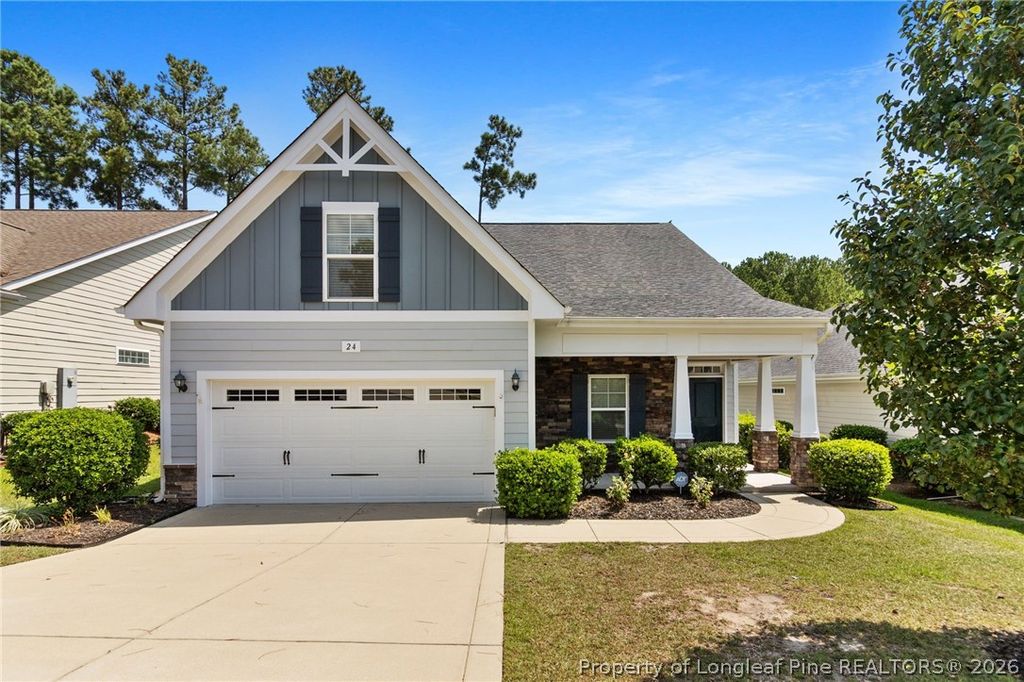 24 Glen Bend Court, Spring Lake, NC 28390 — exterior