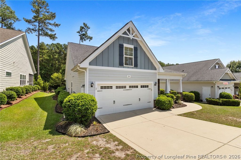 24 Glen Bend Court, Spring Lake, NC 28390 — photo 2