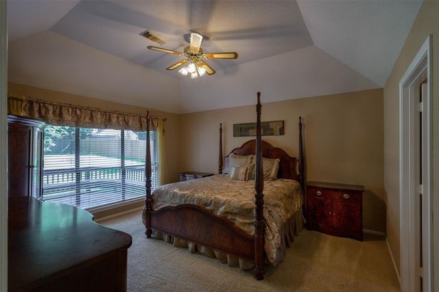217 Tupelo Lane, Conroe, TX 77304