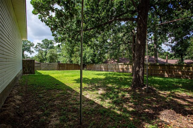 217 Tupelo Lane, Conroe, TX 77304