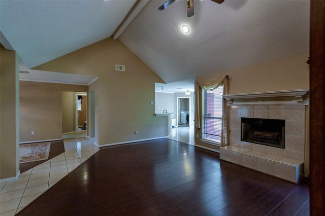 217 Tupelo Lane, Conroe, TX 77304