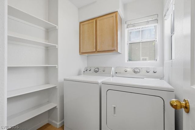 9275 Silver Arrow Court, Las Vegas, NV 89117