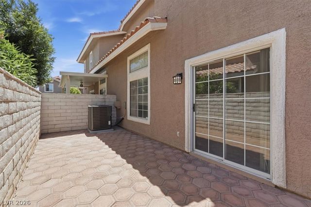 9275 Silver Arrow Court, Las Vegas, NV 89117