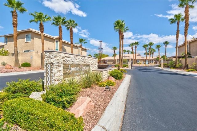 9275 Silver Arrow Court, Las Vegas, NV 89117