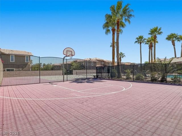 9275 Silver Arrow Court, Las Vegas, NV 89117