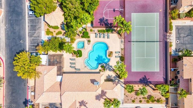 9275 Silver Arrow Court, Las Vegas, NV 89117