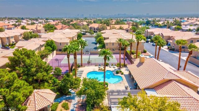 9275 Silver Arrow Court, Las Vegas, NV 89117