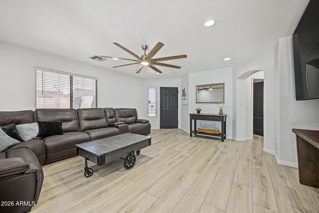 11119 E WIER Avenue, Mesa, AZ 85208