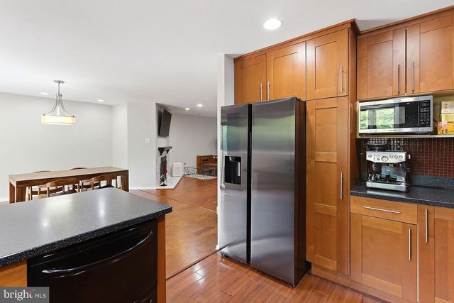 49 WOODMONT DR, Lawrenceville, NJ 08648