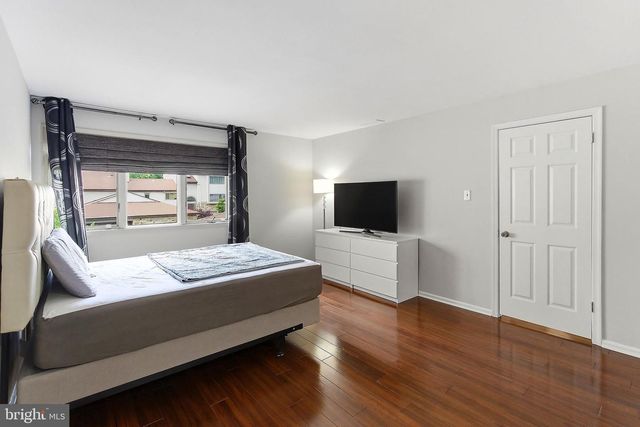 49 WOODMONT DR, Lawrenceville, NJ 08648