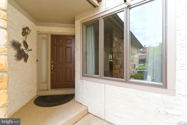 49 WOODMONT DR, Lawrenceville, NJ 08648