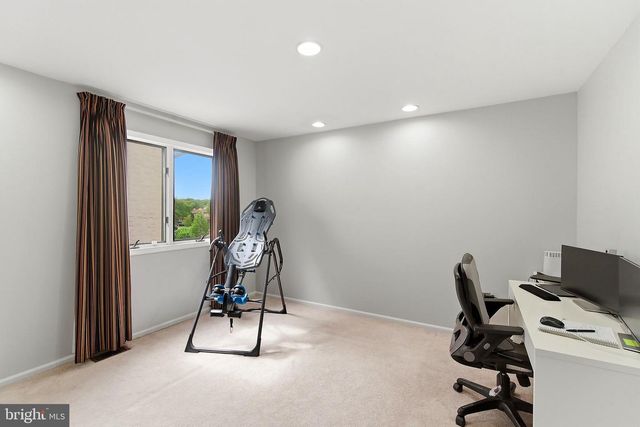 49 WOODMONT DR, Lawrenceville, NJ 08648
