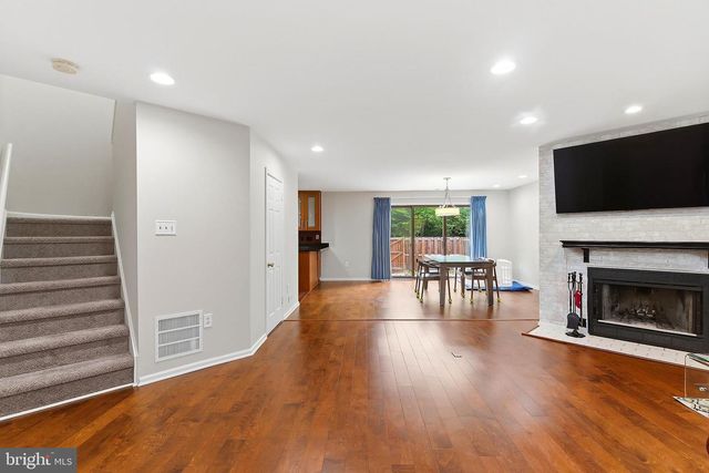 49 WOODMONT DR, Lawrenceville, NJ 08648