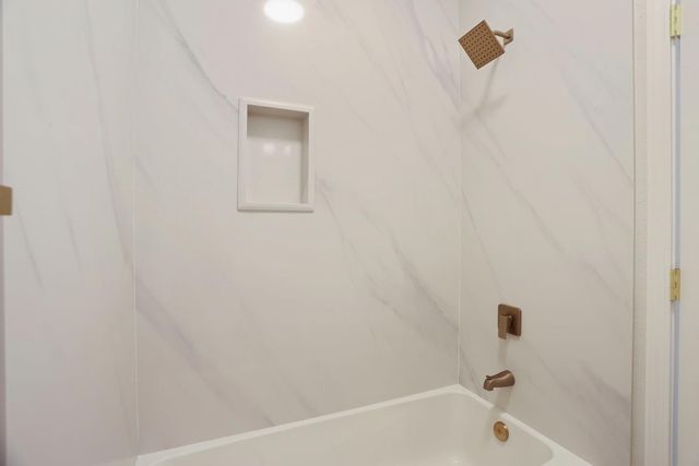 1518 Whitstable Dr, Roseville, CA 95747