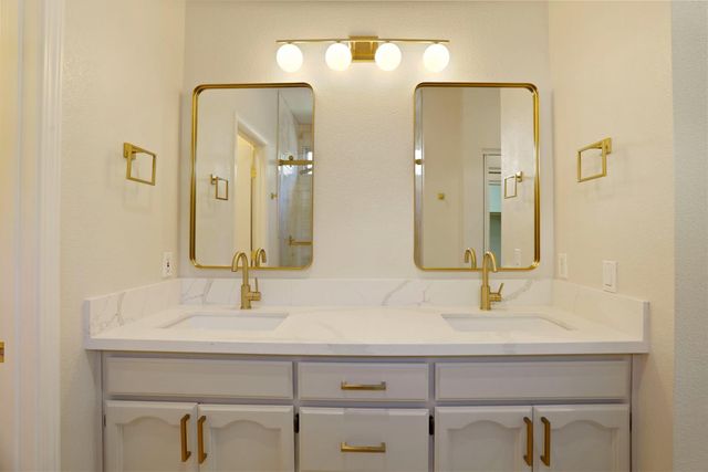 1518 Whitstable Dr, Roseville, CA 95747
