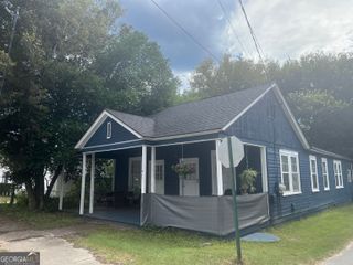 1 Palmetto Street, Porterdale, GA 30014