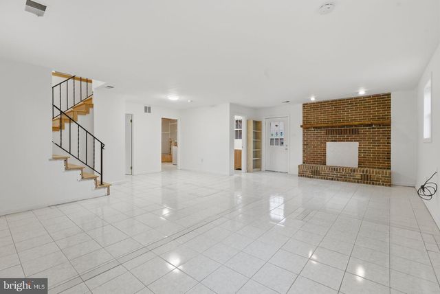 4904 HOLLYWOOD RD, College Park, MD 20740