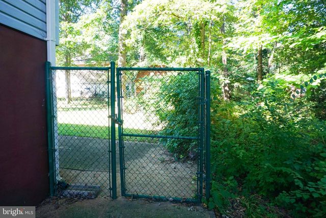 4904 HOLLYWOOD RD, College Park, MD 20740