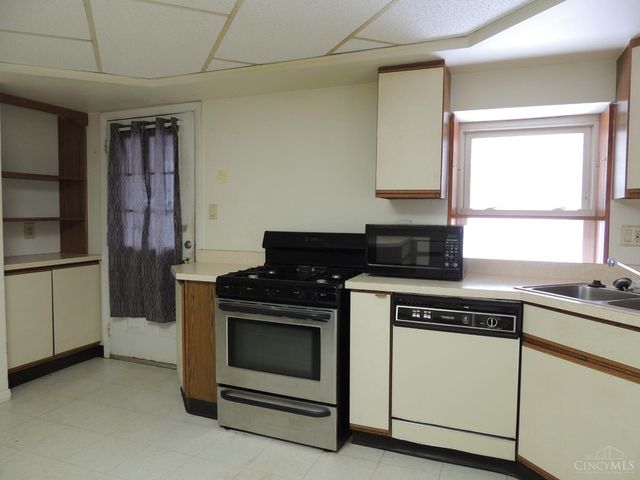 17 Maple Street, Reading, OH 45215