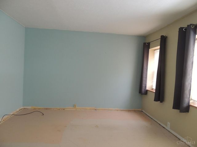 17 Maple Street, Reading, OH 45215