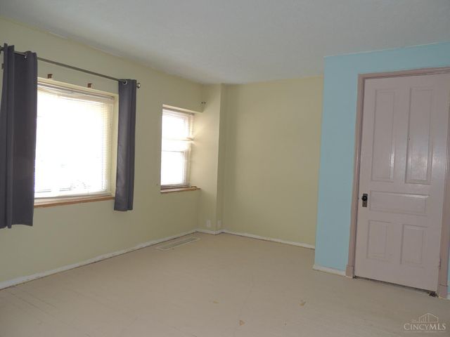 17 Maple Street, Reading, OH 45215