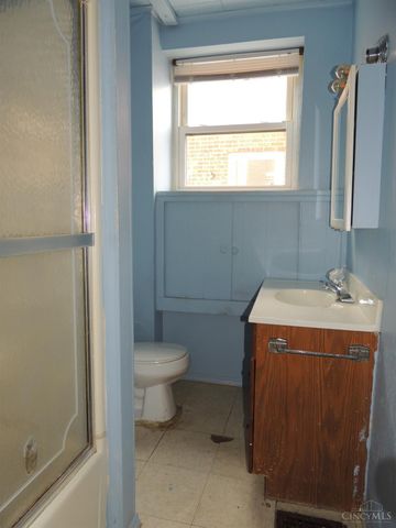 17 Maple Street, Reading, OH 45215