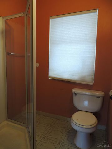 17 Maple Street, Reading, OH 45215