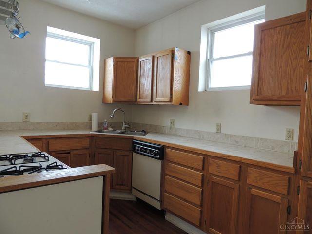 17 Maple Street, Reading, OH 45215