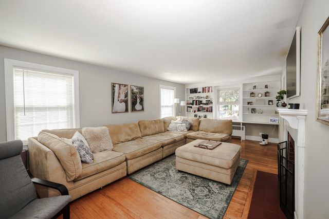 1138 Hall Street, Manchester, NH 03104