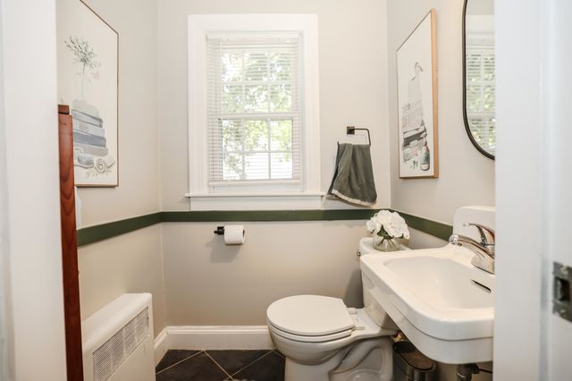 1138 Hall Street, Manchester, NH 03104