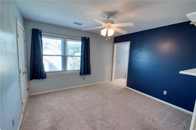 3508 NW Winding Woods Drive, Lee's Summit, MO 64064