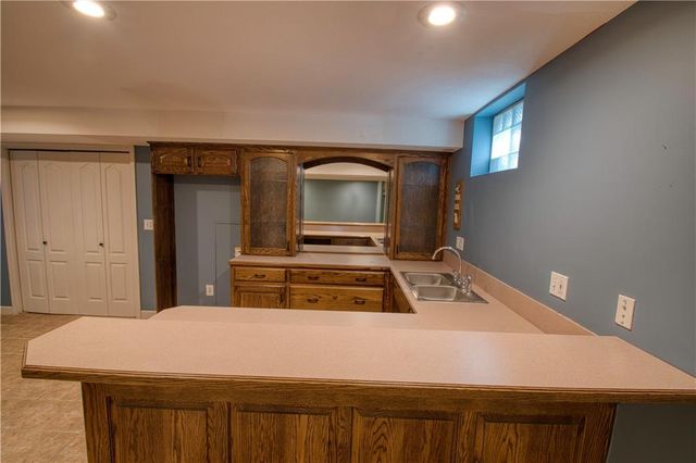 3508 NW Winding Woods Drive, Lee's Summit, MO 64064