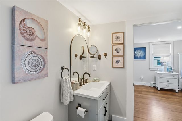 1 Staples Avenue, Warwick, RI 02886