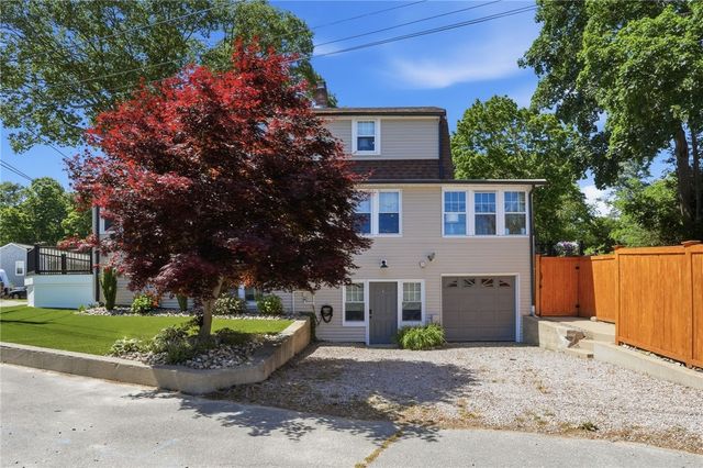 1 Staples Avenue, Warwick, RI 02886