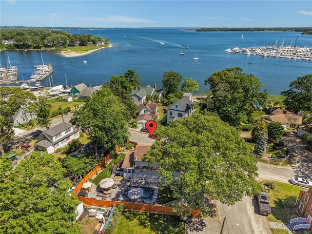 1 Staples Avenue, Warwick, RI 02886