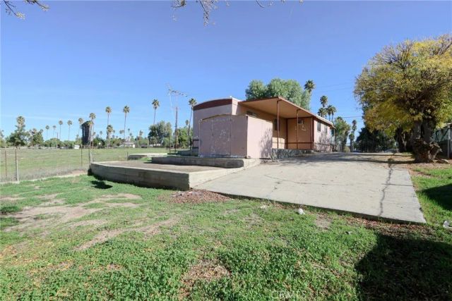 22735 Lukens, Perris, CA 92570