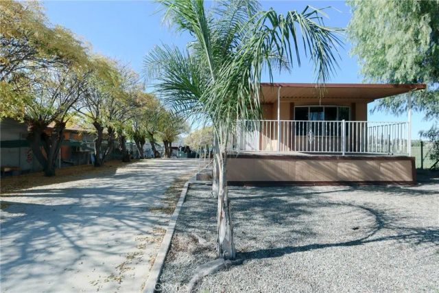 22735 Lukens, Perris, CA 92570