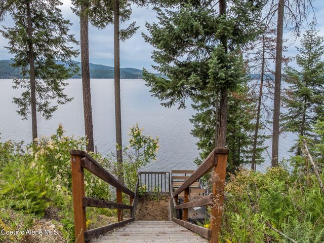 985 E PUGH POINT CT, Harrison, ID 83833