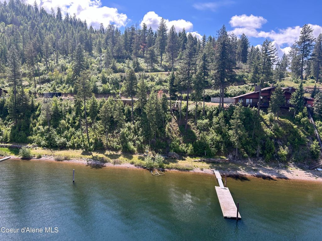 985 E PUGH POINT CT, Harrison, ID 83833
