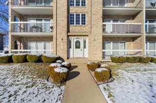 5242 W 79th Street 3D, Burbank, IL 60459