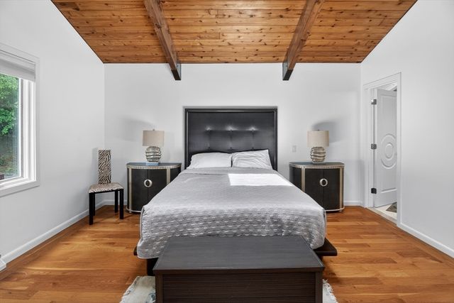 18 Roosevelt Rd, Medford, MA 02155